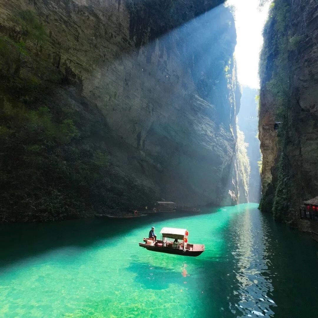 清江蝴蝶岩